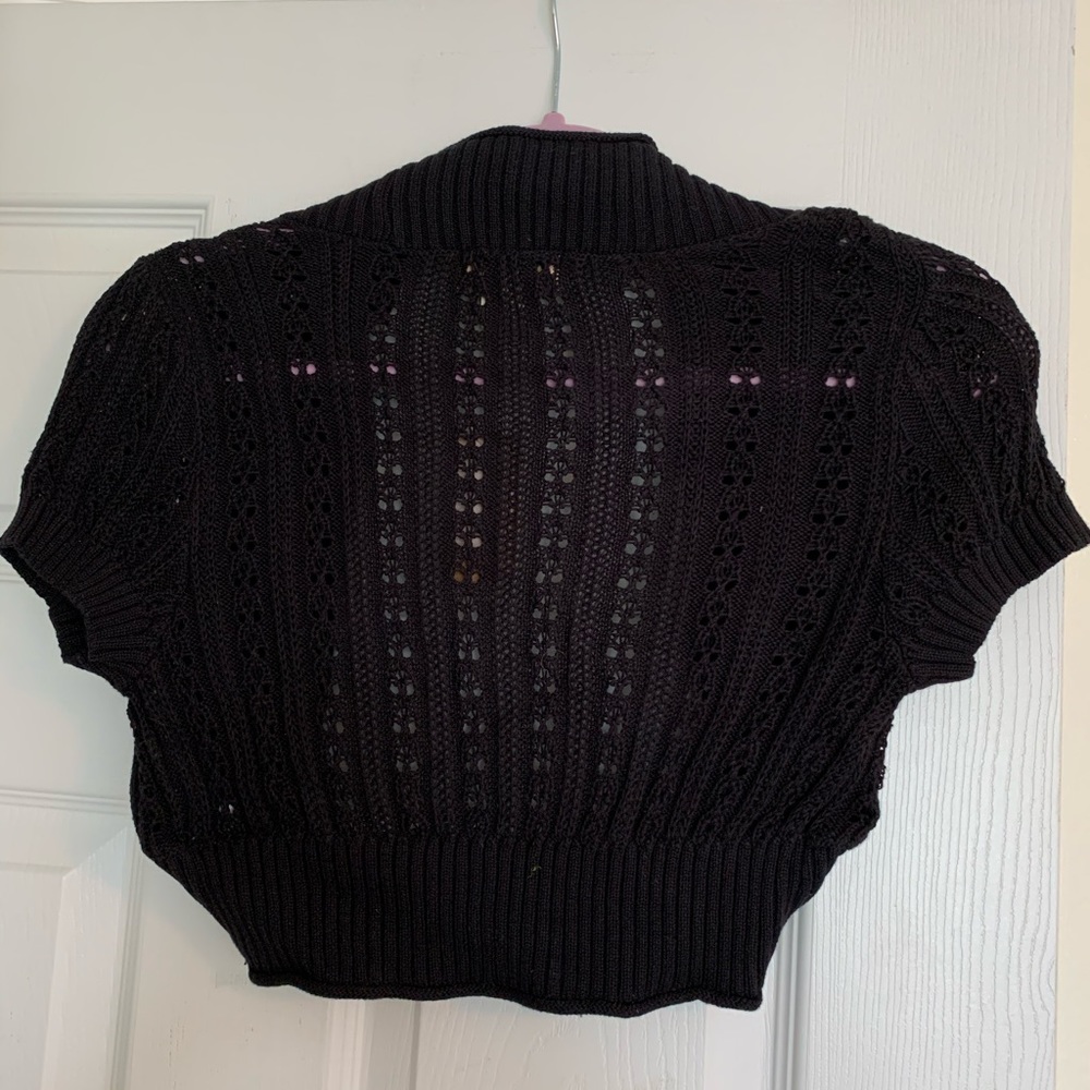 Cropped Sweater - Picture 3 of 3